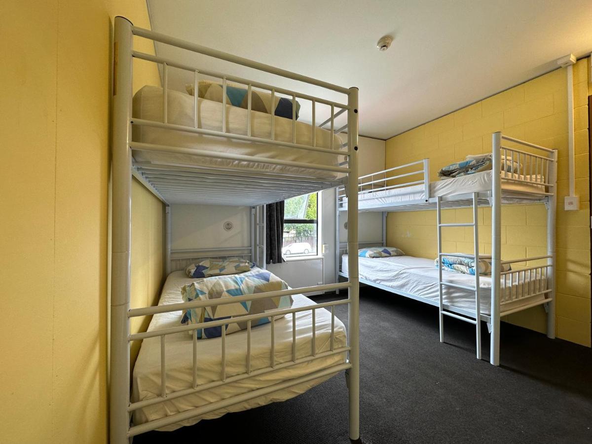 Auberge de jeunesse Around The World Backpackers à Christchurch Extérieur photo
