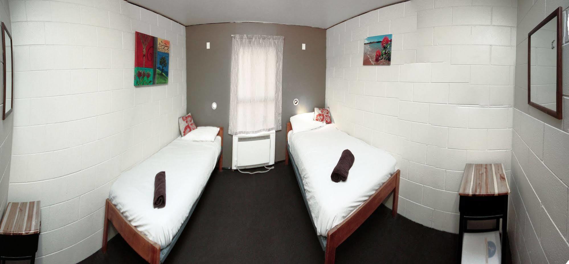Auberge de jeunesse Around The World Backpackers à Christchurch Extérieur photo
