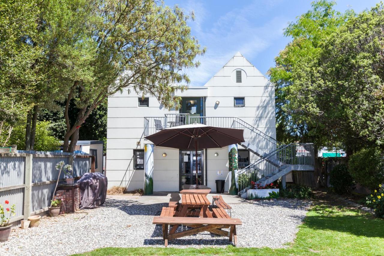 Auberge de jeunesse Around The World Backpackers à Christchurch Extérieur photo