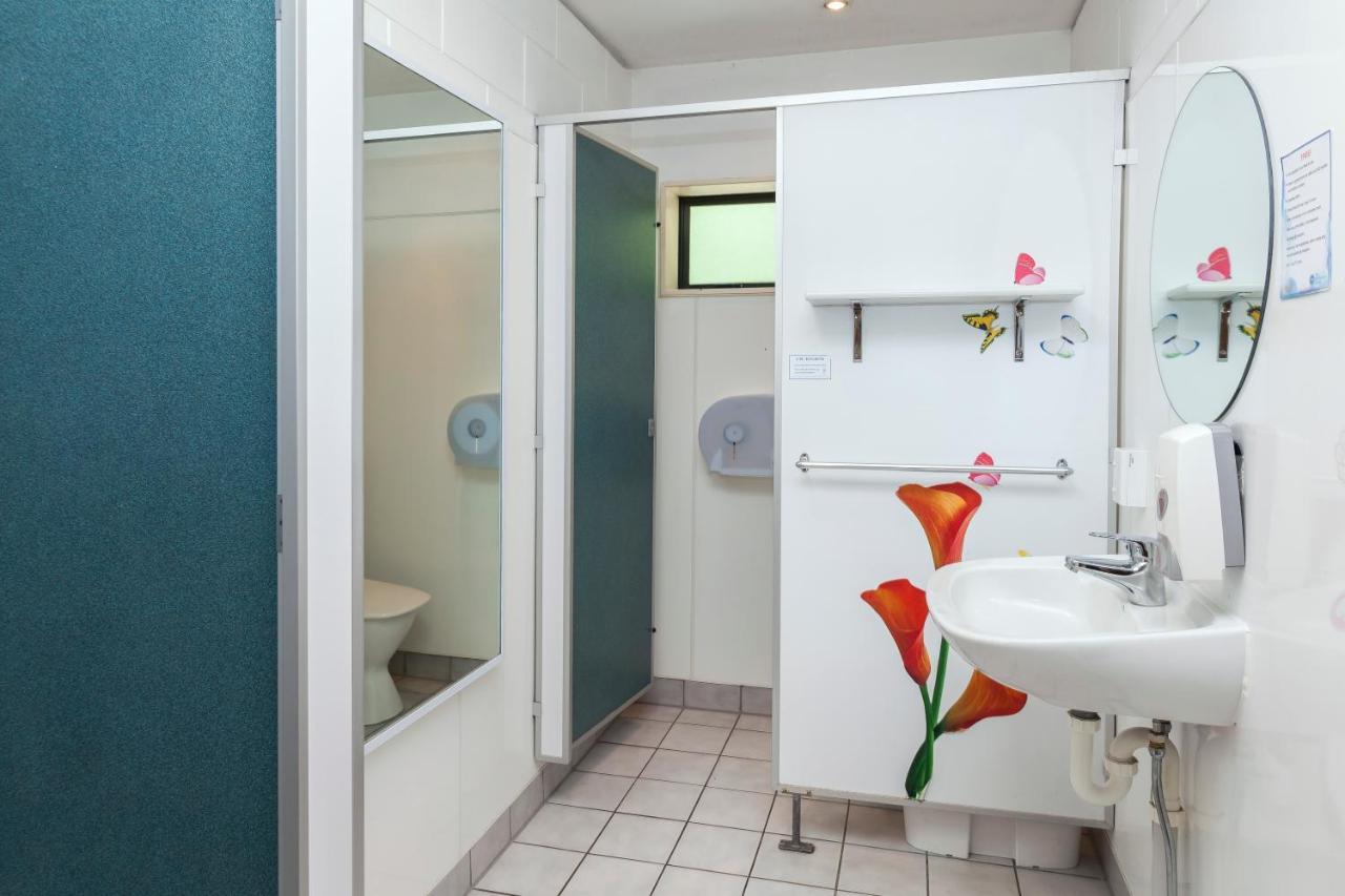 Auberge de jeunesse Around The World Backpackers à Christchurch Extérieur photo