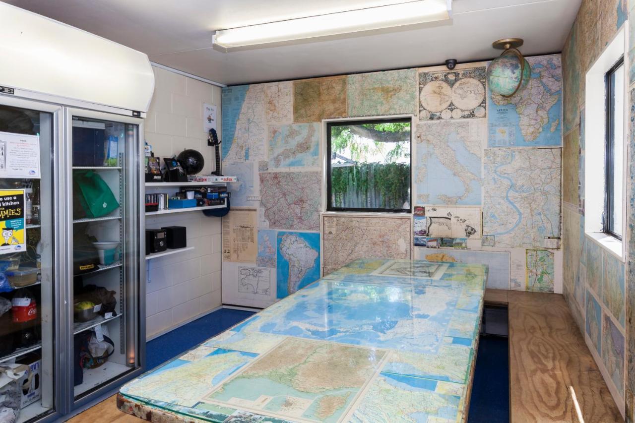 Auberge de jeunesse Around The World Backpackers à Christchurch Extérieur photo